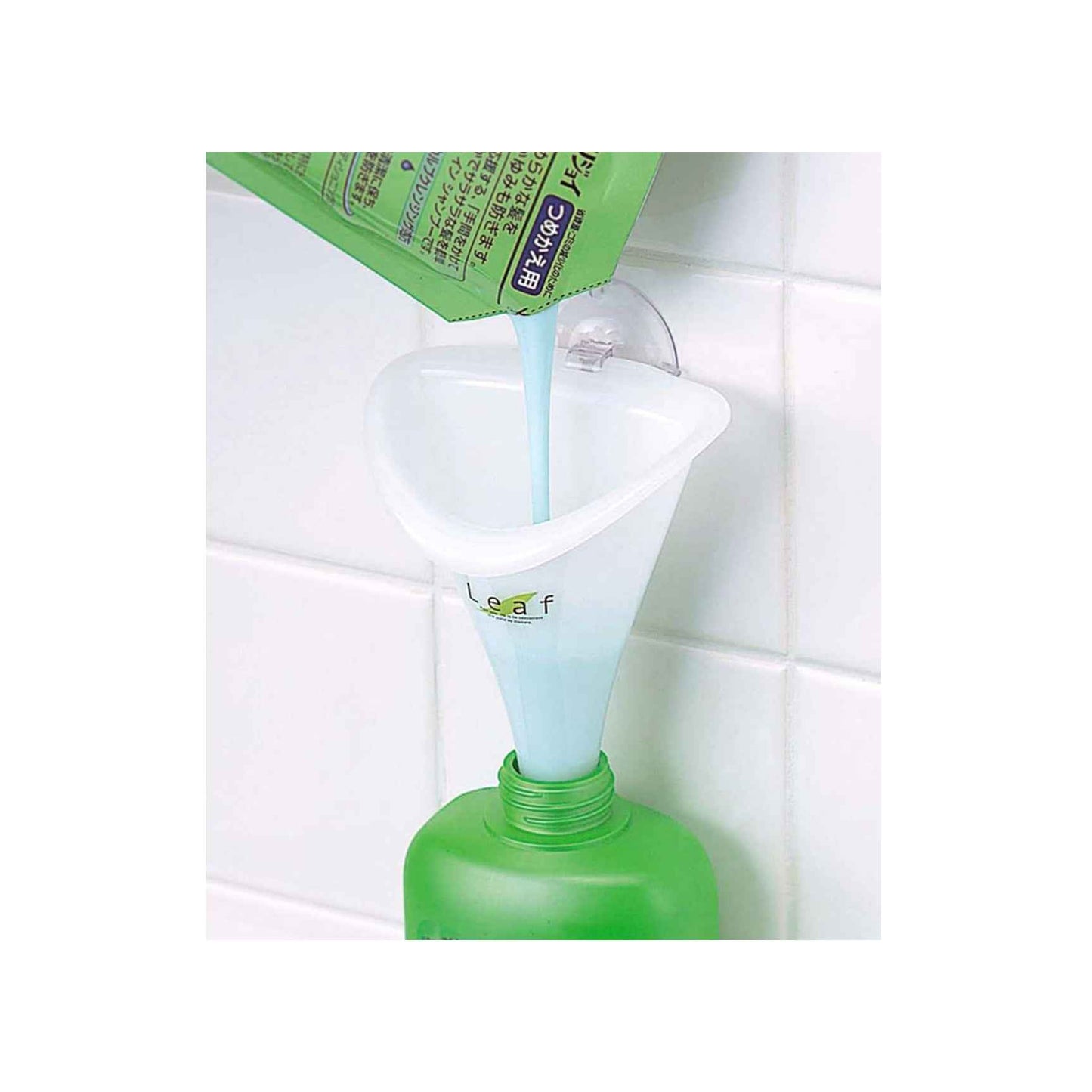 Inomata Leaf Suction Cup Smart Bath Funnel White