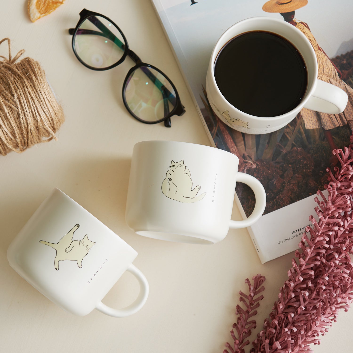 MIYAONG Mug Cup Insolence (450ml) Dishwasher Oven Safe No PFOA White & Yellow - 라씨에뜨 미야옹 머그B(무욕) - adamhnk