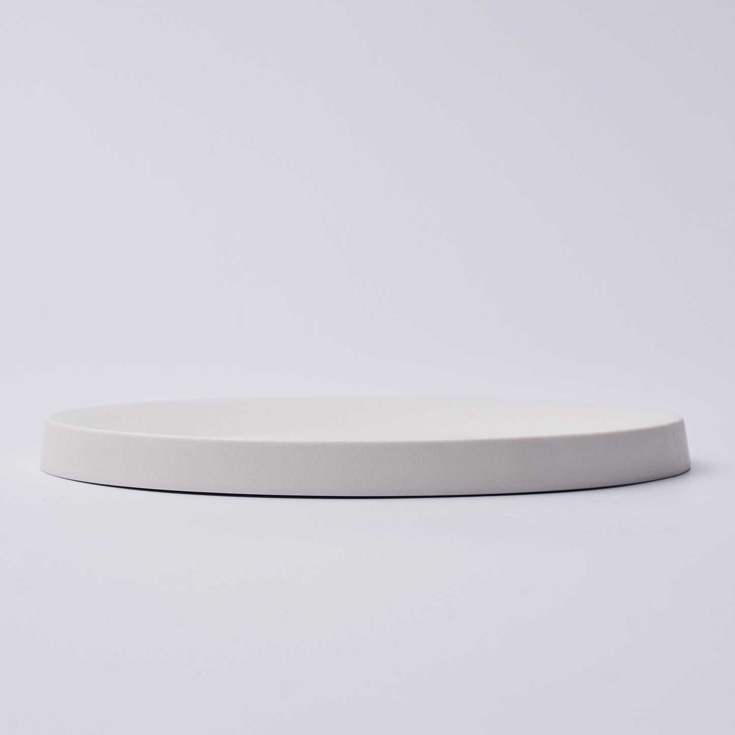 DILLO Art Objet Large Round Plate Dinnerware White