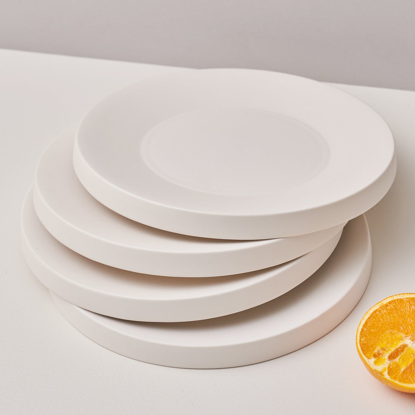 DILLO Art Objet Large Round Plate Dinnerware White