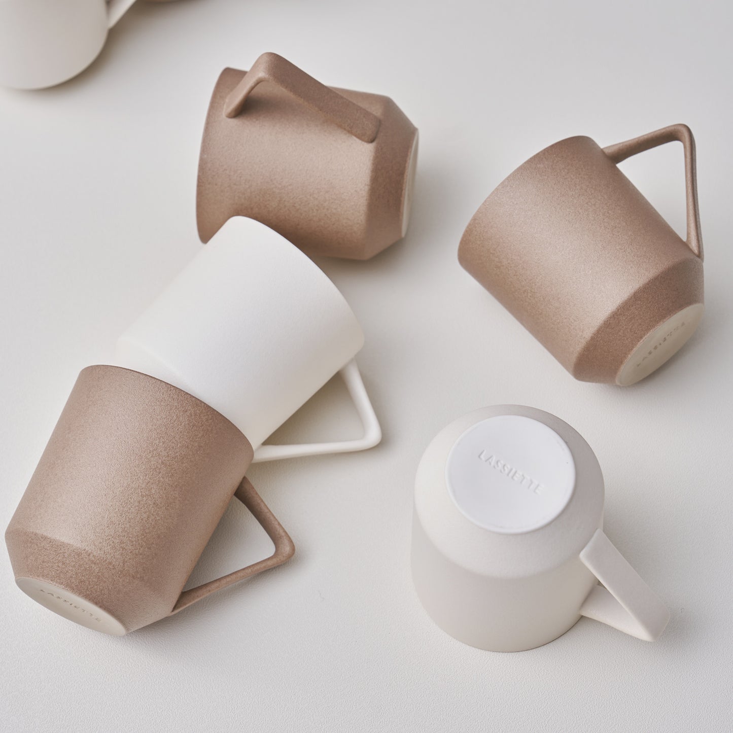 DILLO Art Objet Mug Cup (370ml) Dinnerware White - ๋ผ์จ์๋จ ๋๋ก ๋จธ๊ทธ ํ์ดํธ - adamhnk