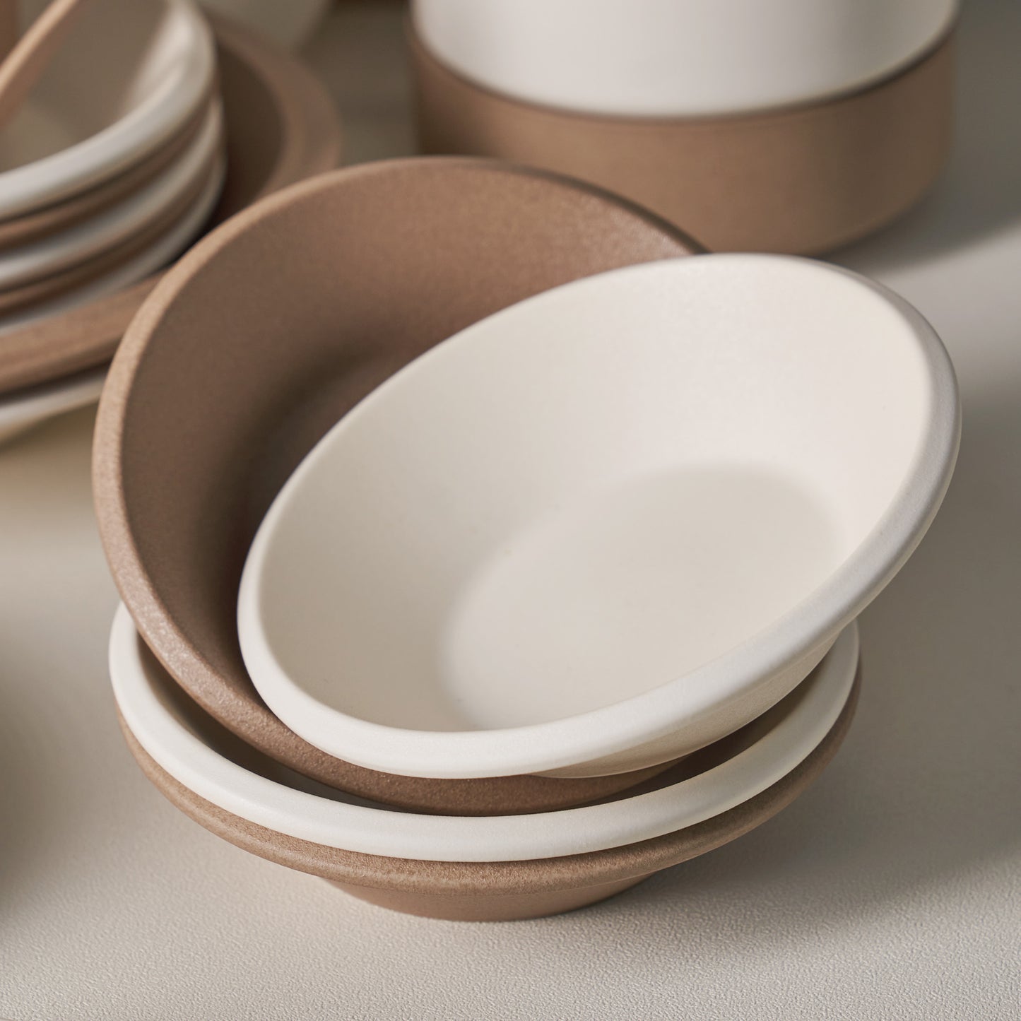 DILLO Art Objet Low Small Bowl Dinnerware White - ๋ผ์จ์๋จ ๋๋ก ์ฐฌ๊ธฐ์ ํ์ดํธ - adamhnk