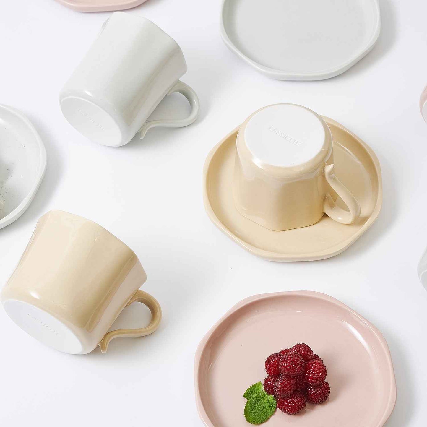 FRILL Ceramic Coaster (Plate) Dishwasher Safe Pink