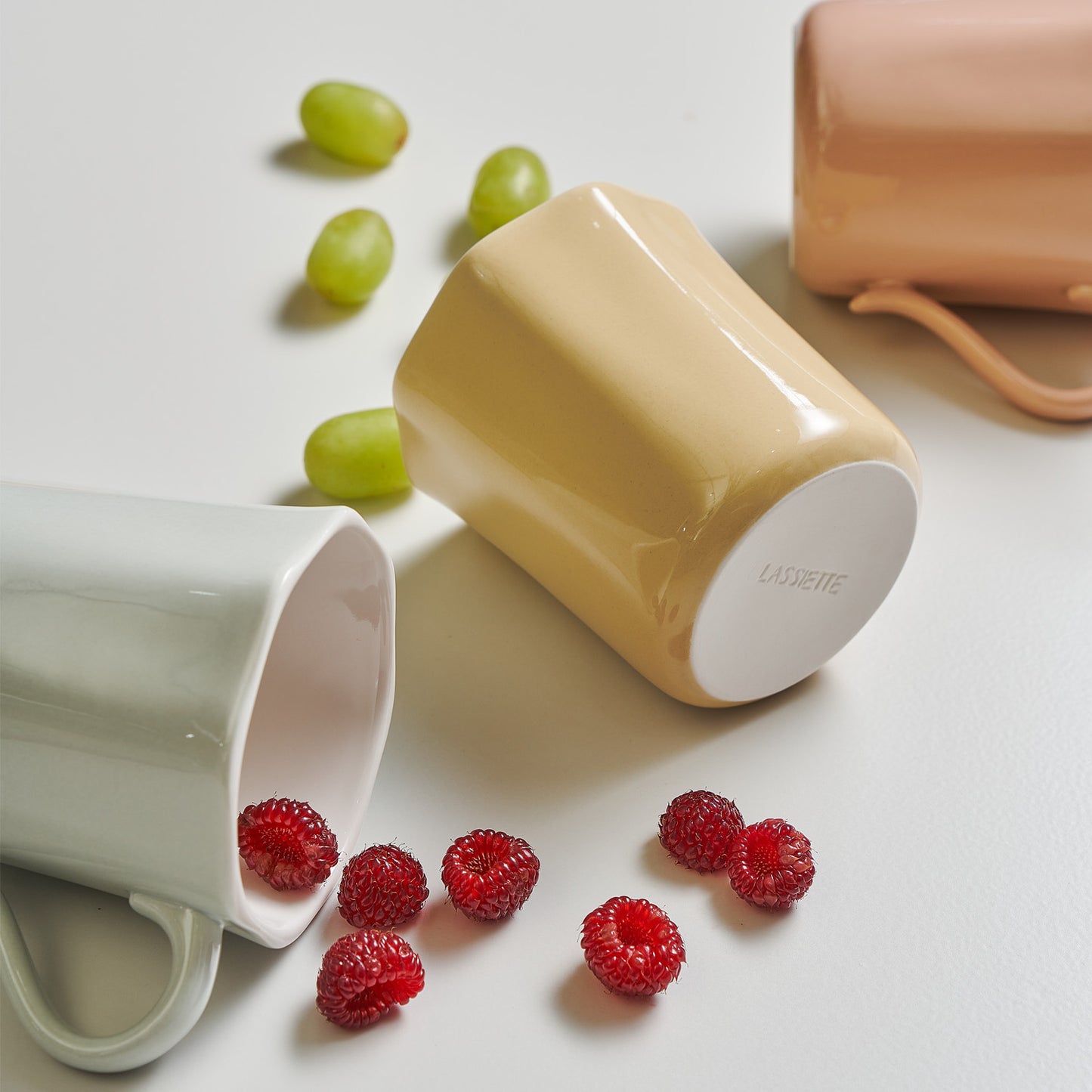 FRILL Ceramic Mug Cup (370ml) Dishwasher Safe Pink
