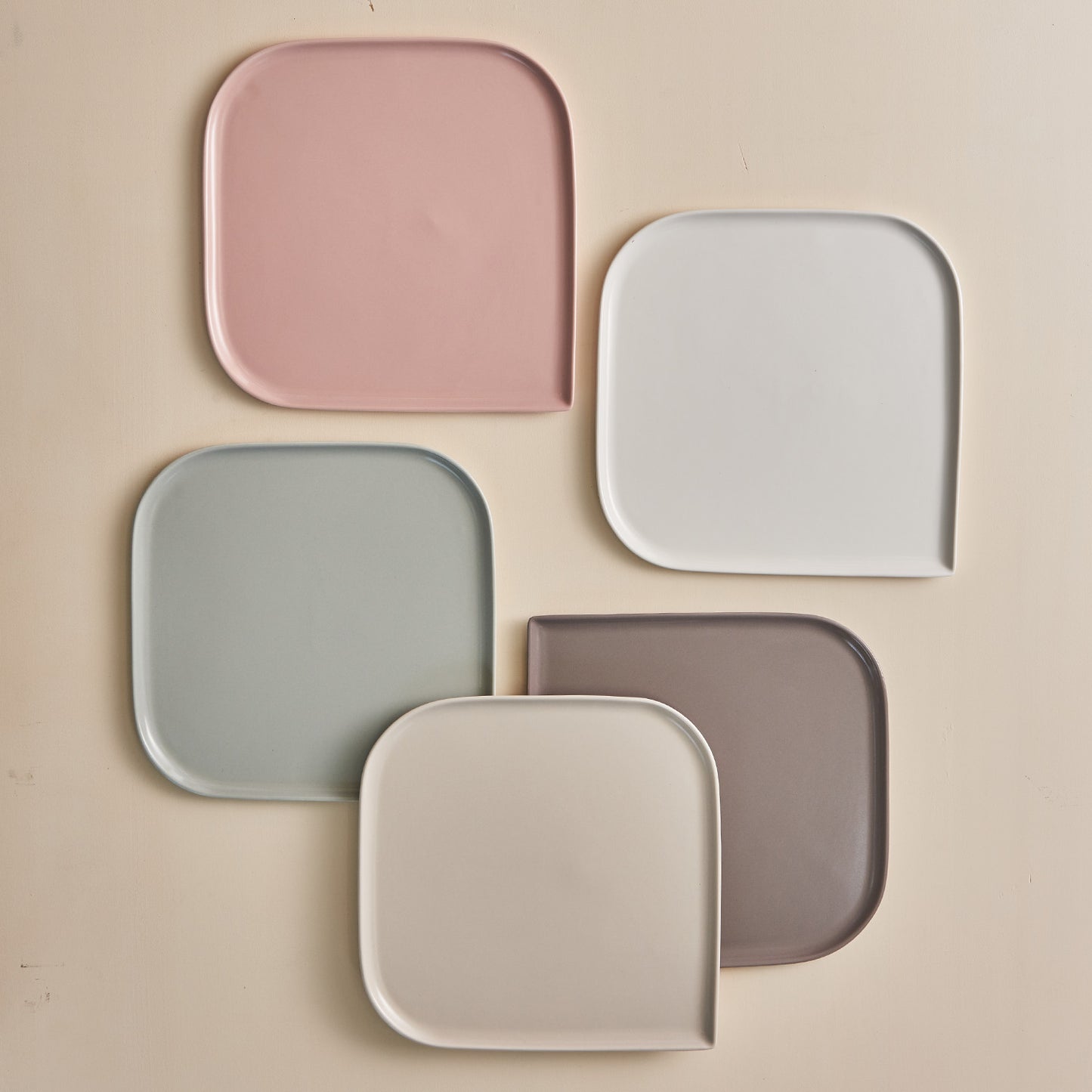 ONBAN Ceramic Round Large Plate Dishwasher Oven Safe Pink