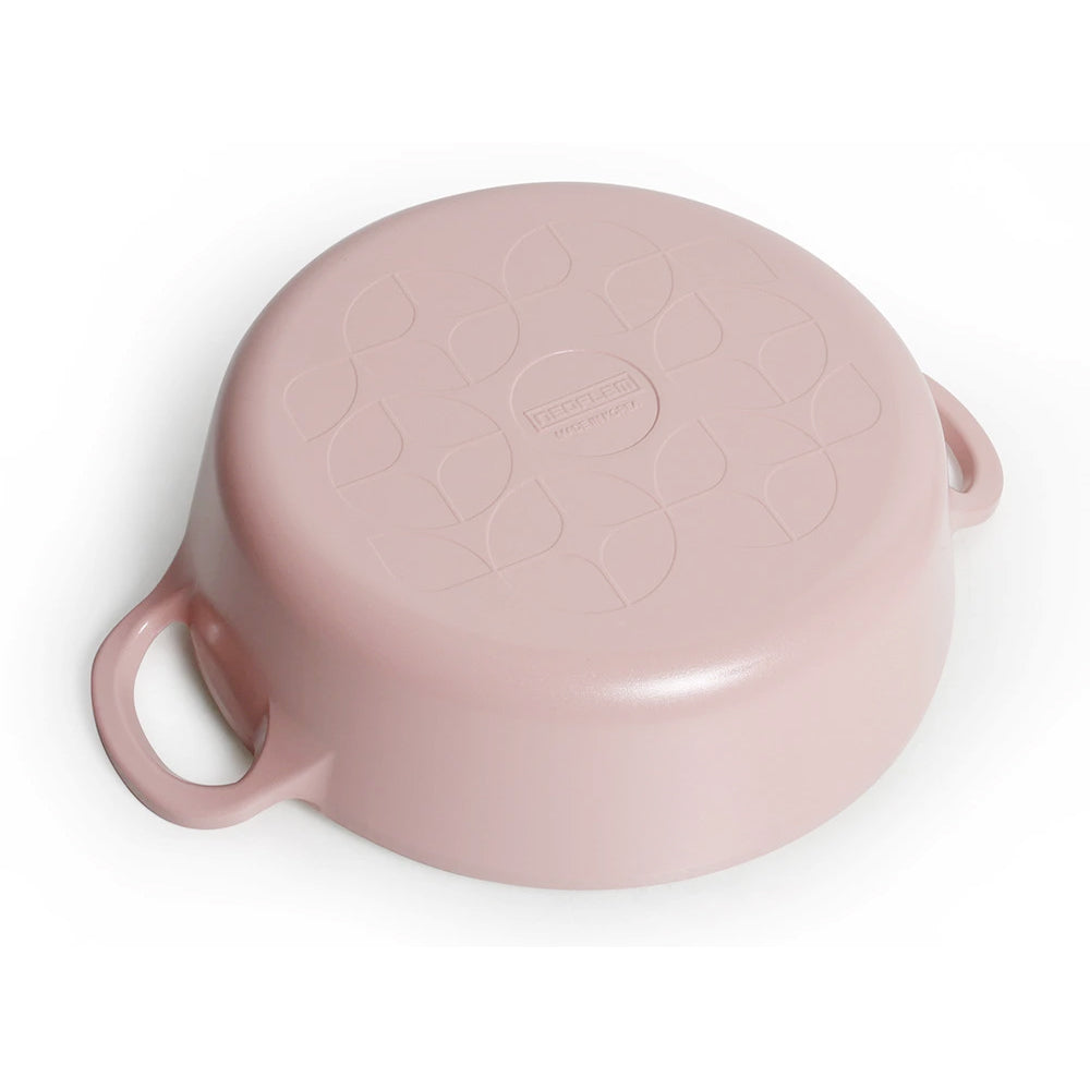 RETRO Cast Aluminum Saute Pan (22cm) with Glass Lid Dishwasher Safe No PFOA Pink